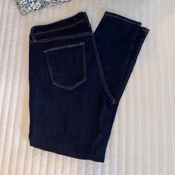 GAP True Skinny Ankle dark wash denim jeans. - Picture 1 of 5
